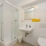Garni Gambrinus 3* פסאו