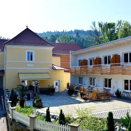 Szálloda Garni Gambrinus 3*
